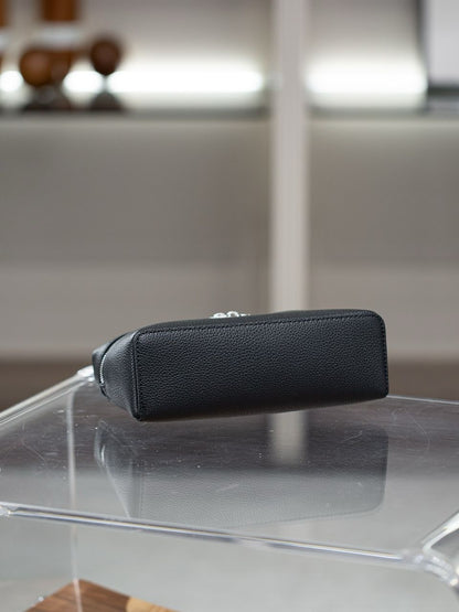 POCHE - Black