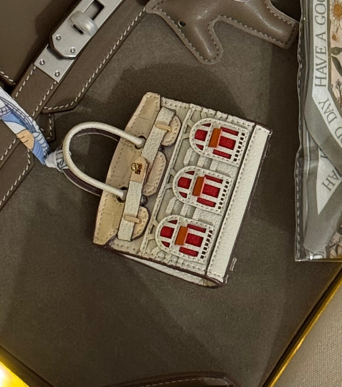 Мини чантички Le Sabot Champagne